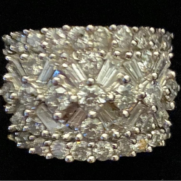 2ct 14K WG Diamond Baguette and Round Ring *Price Firm - Picture 2 of 5